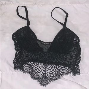 For love & lemons bralette🖤